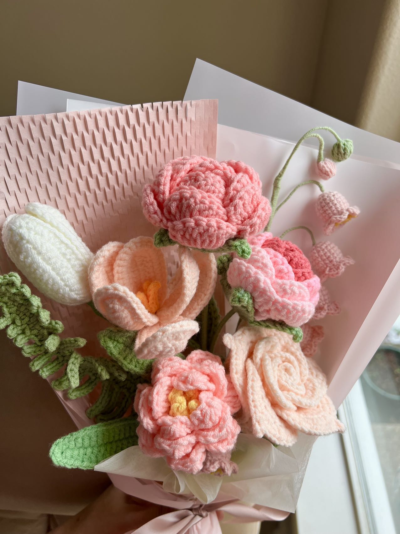 Large pink fern | Crochet flowers, Best gifts for plant lovers