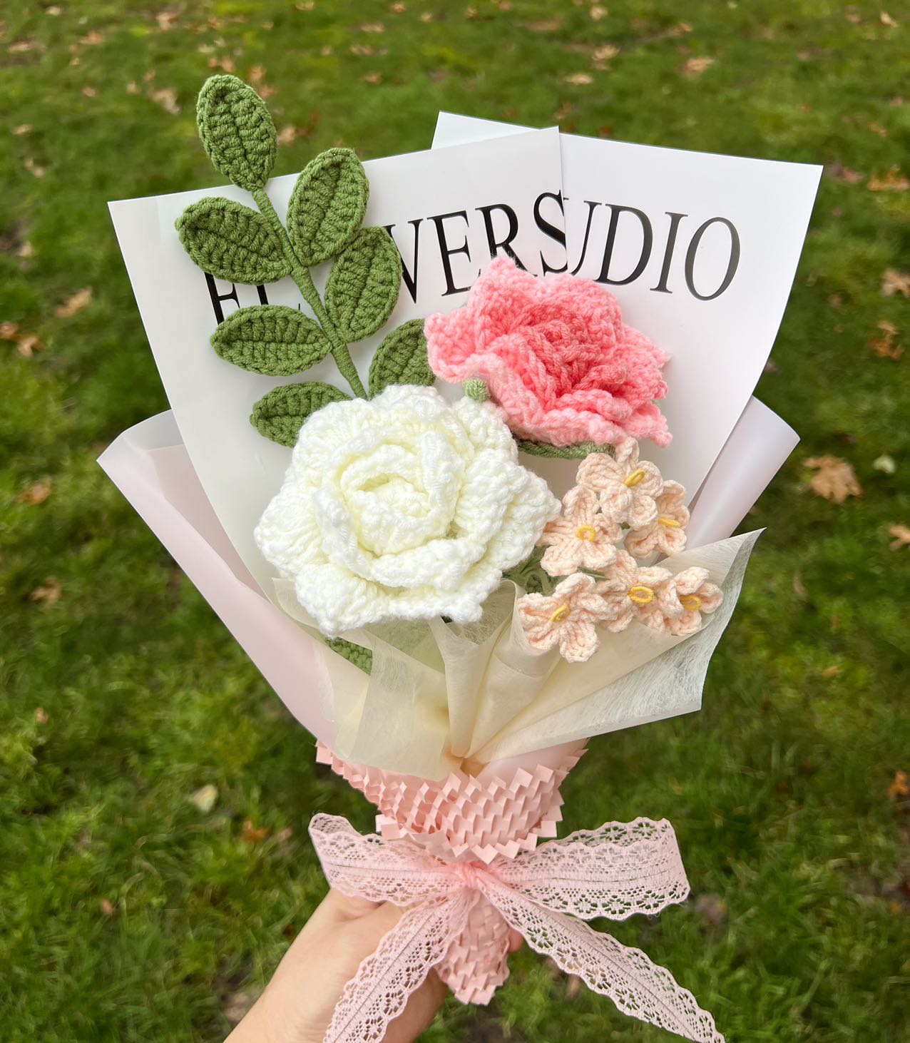 Simple rose| Crochet flowers bouquet, Flowers forever