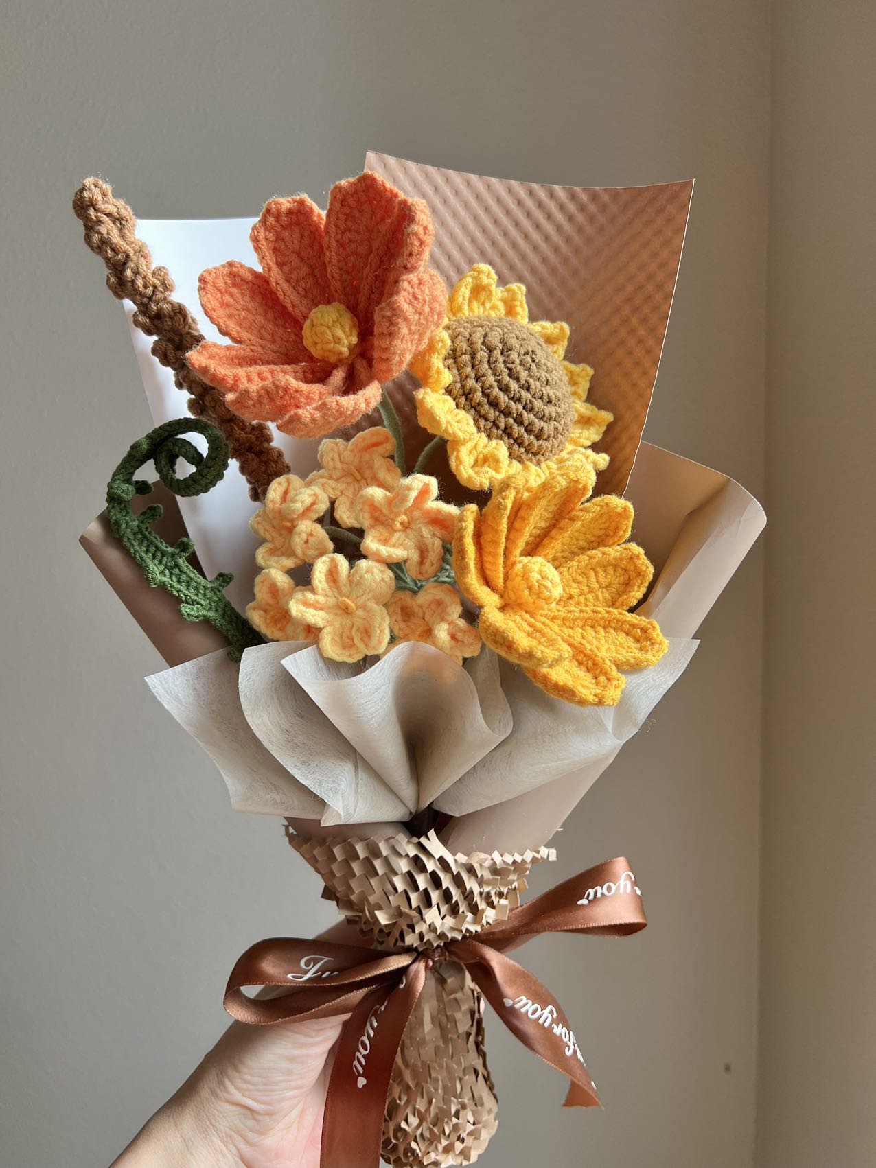 Warm fern | Crochet flowers bouquet, Flowers forever