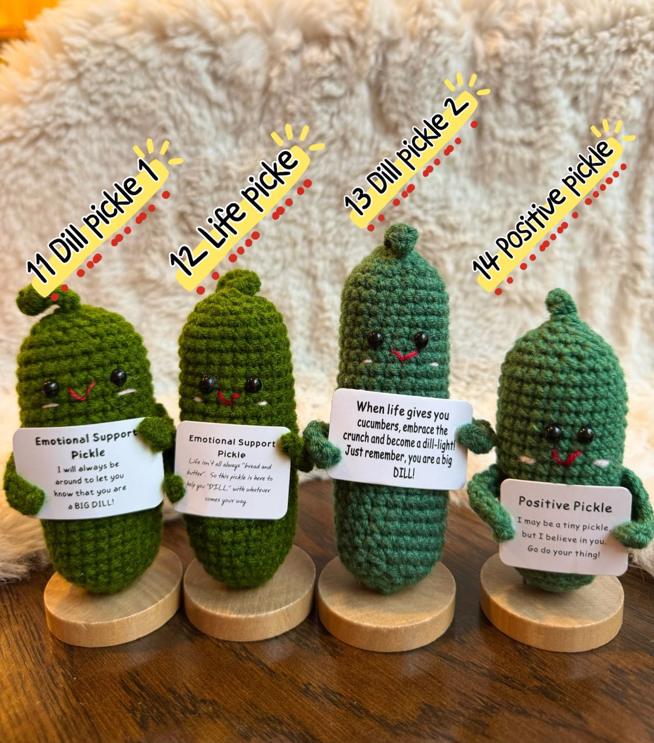 Mini Funny Emotional Support Pickle Gift with Stand, Cute Crochet Positive Pickle, Send a Hug, Thinking of You, Cheer Up Gifts