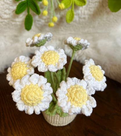 Crochet sunflower pot, handmade gift, gift for her, gift for teacher/friend,home decor