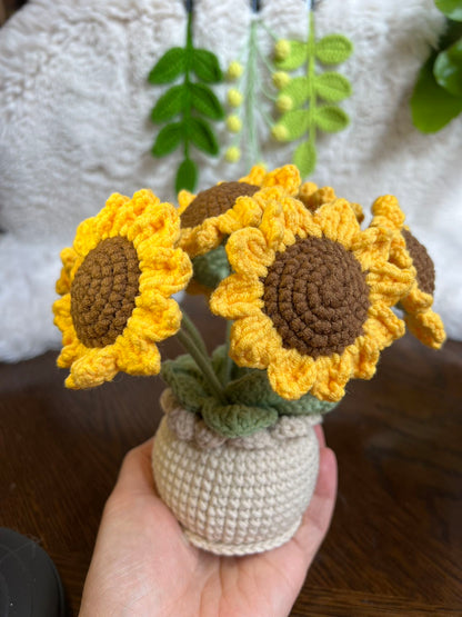 Crochet sunflower pot, handmade gift, gift for her, gift for teacher/friend,home decor