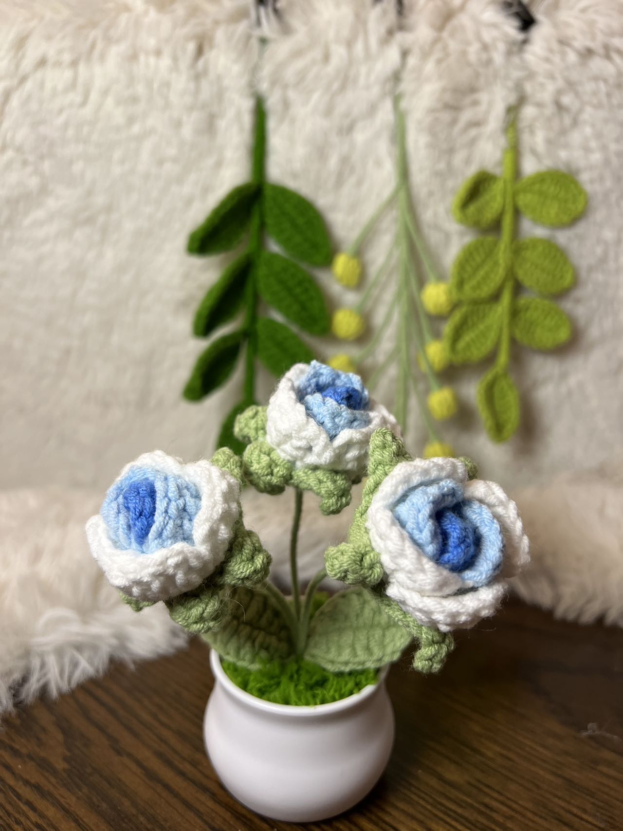 Crochet flower pot, handmade gift, gift for her, gift for teacher/friend,home decor