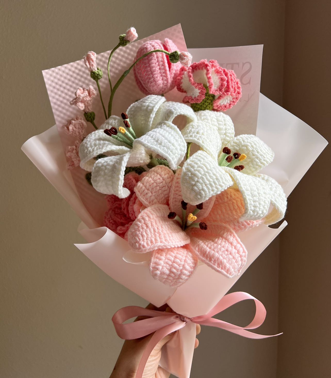 Supreme pink lily | Crochet flowers bouquet, Flowers forever