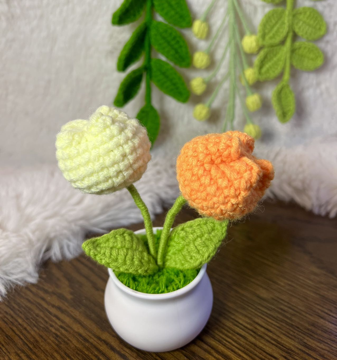 Crochet flower pot, handmade gift, gift for her, gift for teacher/friend,home decor