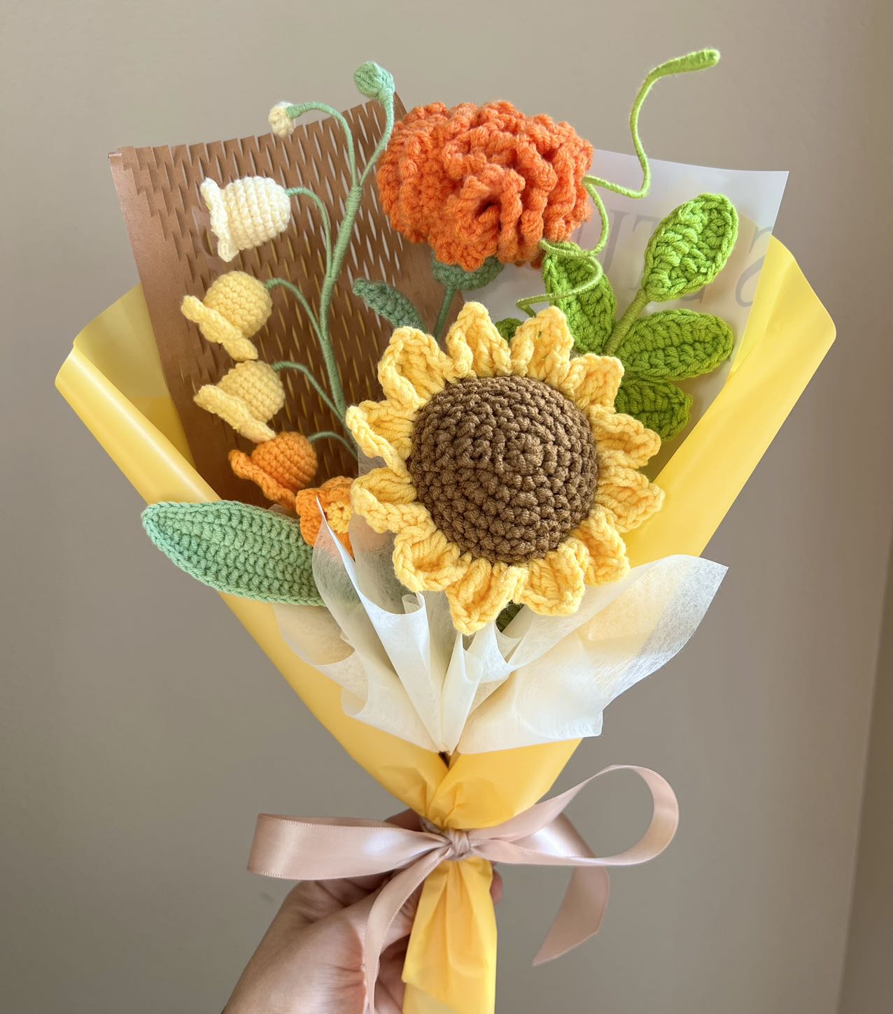 Fresh sunflower carnation | Crochet flowers, Best gifts for plant lovers