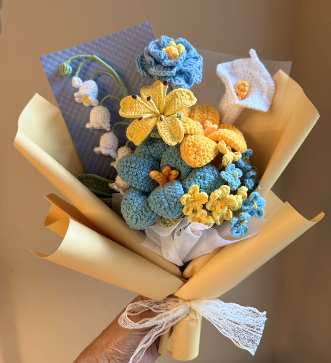 Sky golden wave | Crochet flowers bouquet, Flowers forever