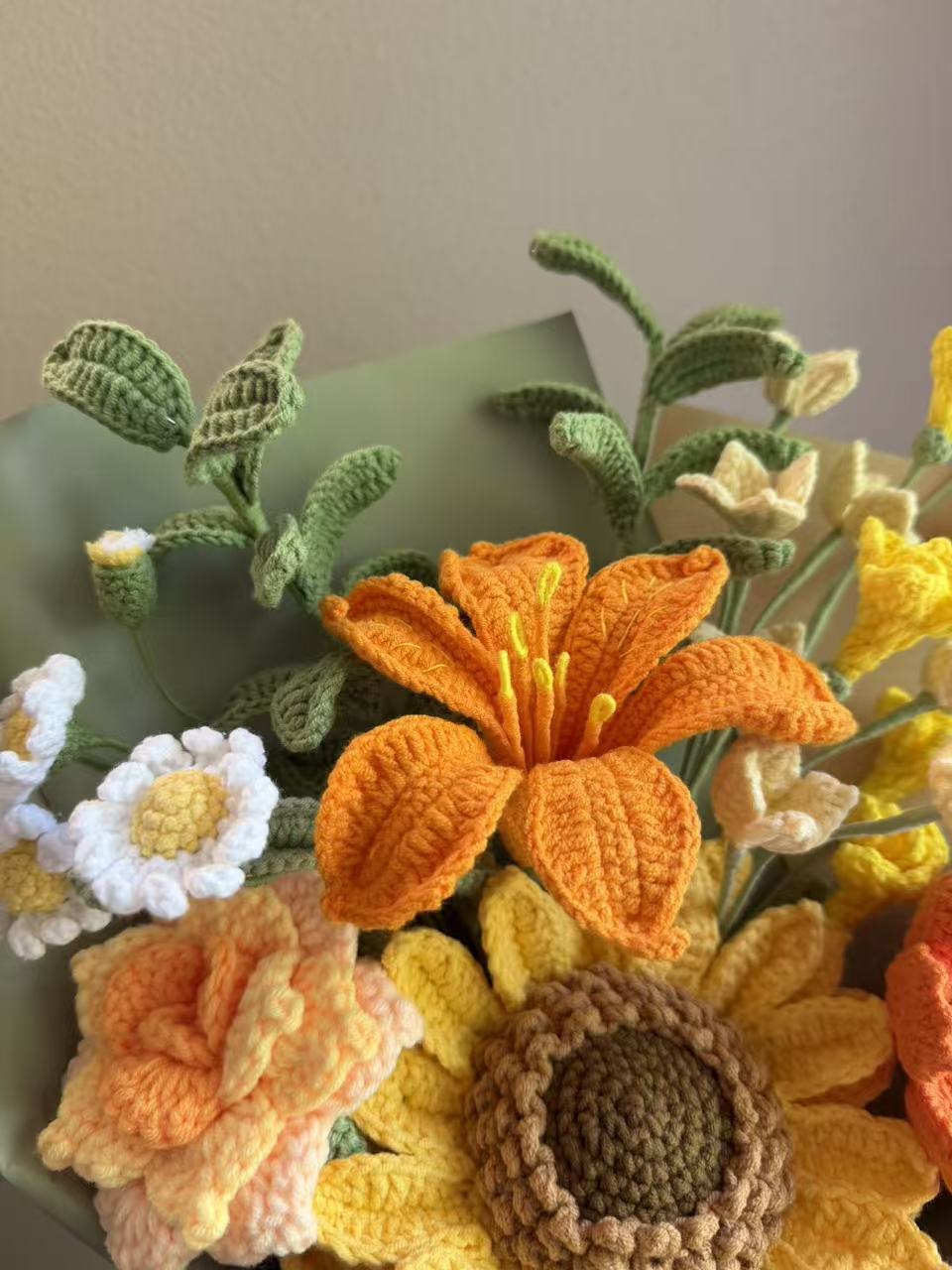 Supreme golden rise | Crochet flowers, Best gifts for plant lovers