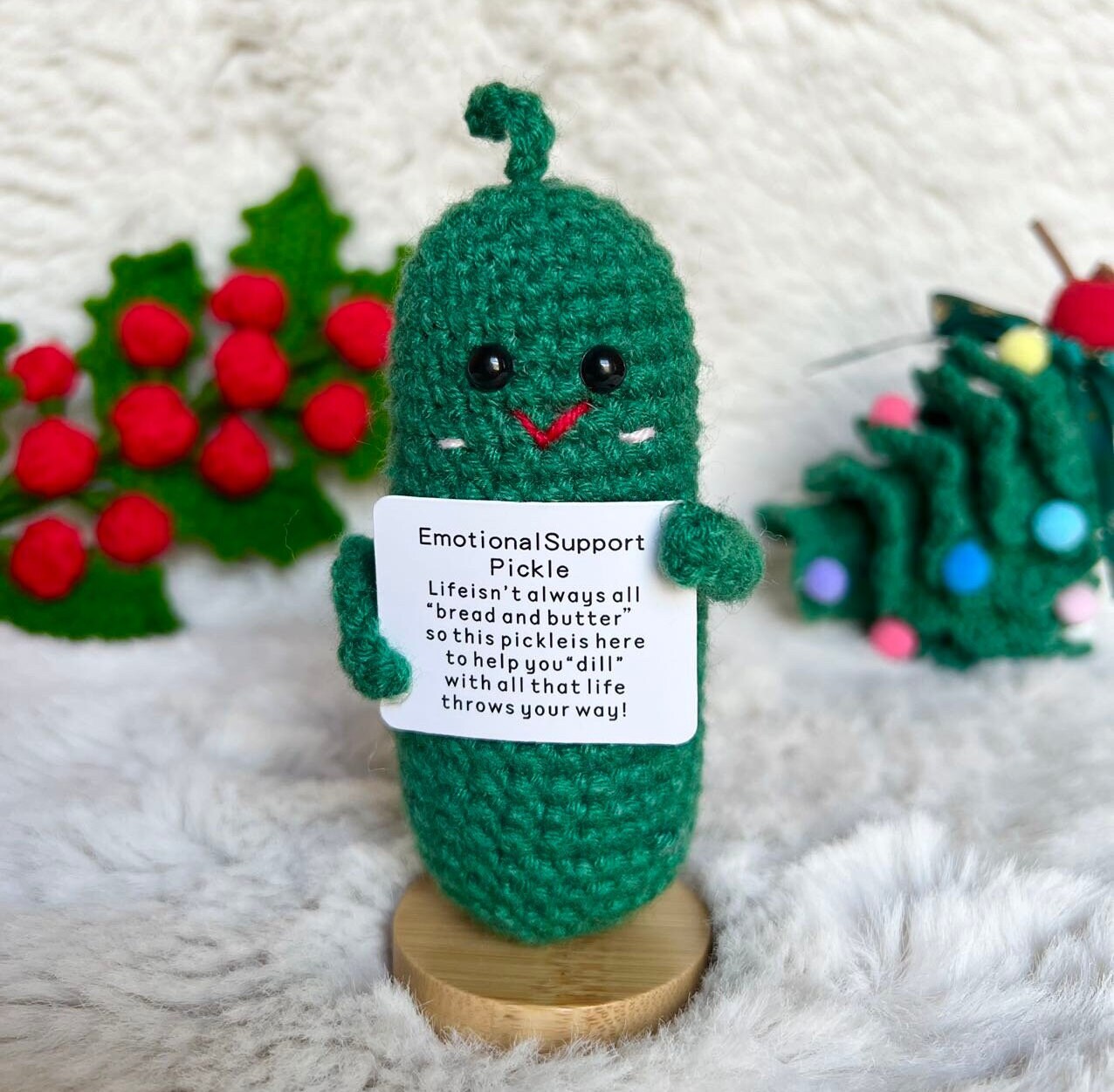 Mini Funny Emotional Support Pickle Gift with Stand, Cute Crochet Positive Pickle, Send a Hug, Thinking of You, Cheer Up Gifts